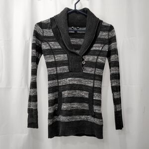 Vintage Y2K Guess Charcoal and Gray Striped Cowl Neck Sweater
